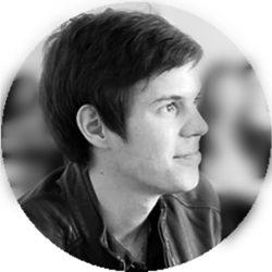 Денис Банников