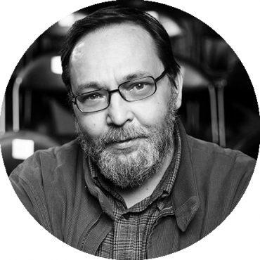 Михаил Угаров